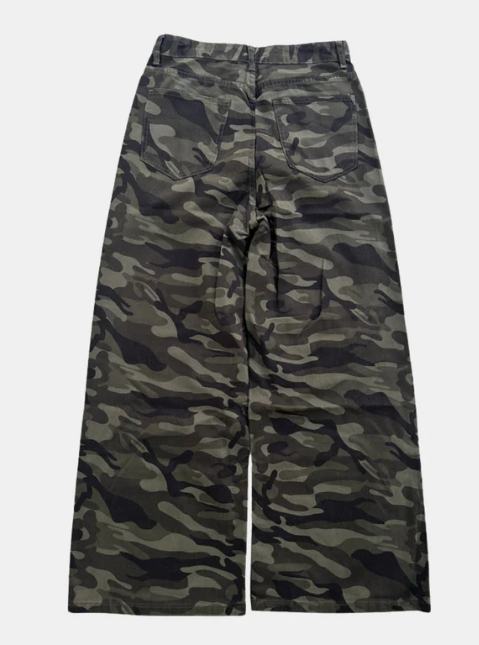 Baggy Camo Pants - Celestialzstreetwear